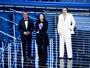 Sanremo 2024: Lillo show, Lauro omaggia Crans-Montana, top 5 Paradiso, Lda, Aka 7even, Nayt