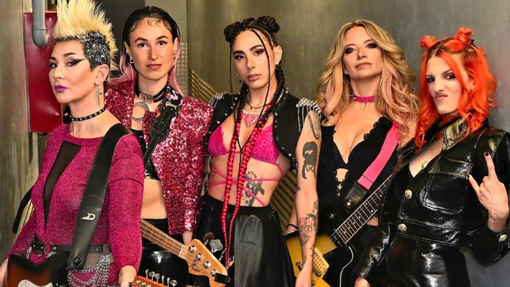 Scopri le Bambole di Pezza: carriera, canzoni e Instagram della band al Festival.