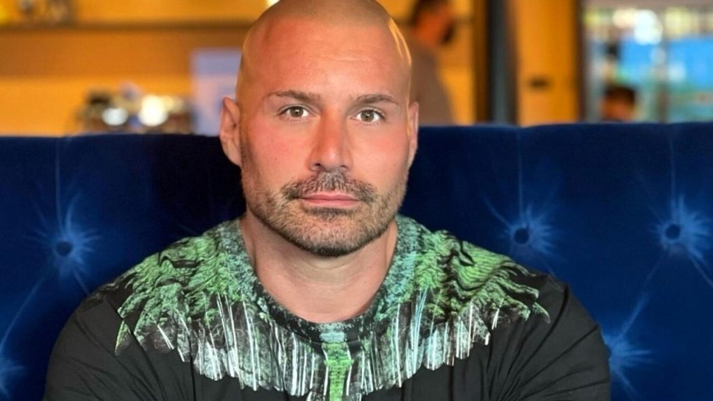 Un amore unico, ogni giorno insieme è un dono prezioso. Grazie di esistere!