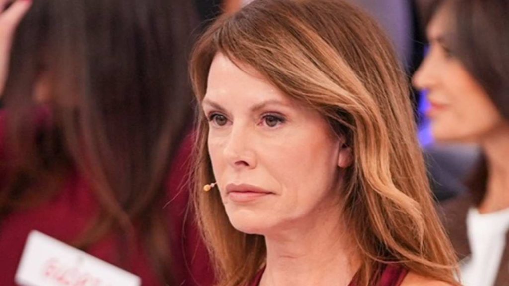 Cinzia al centro delle polemiche: Mario assente crea tensioni e discussioni.