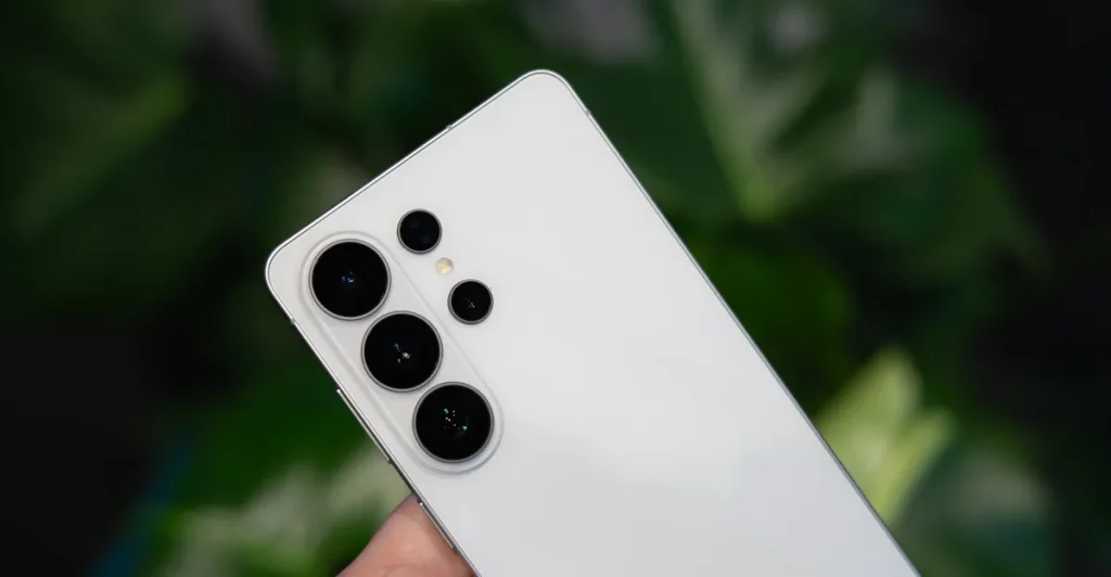 Deepfake e AI: il disastro tecnologico che Samsung sta sfruttando per attrarre utenti.