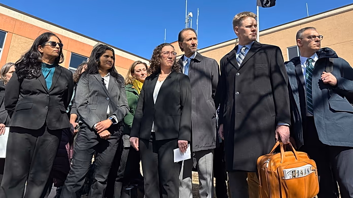 Greenpeace in crisi: causa da 290 milioni di euro, il futuro dell’organizzazione è a rischio?