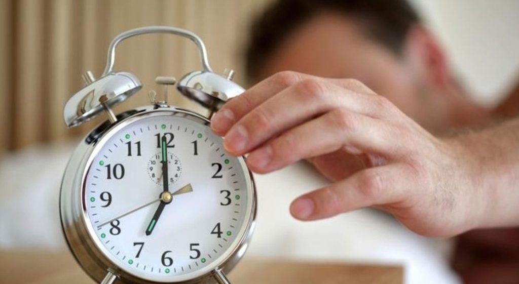 Allodole vs. gufi: chi rischia di più per la salute? Scopri la verità.