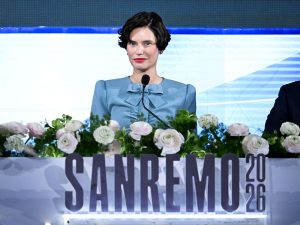 Sanremo terza serata con 60,6% share, stasera Bianca Balti all’Ariston: “Porto vita”