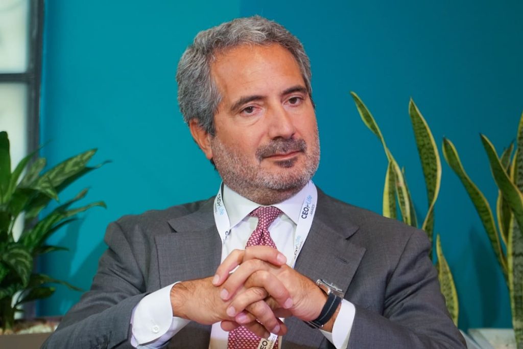 Fincantieri prevede utile netto da 110 miliardi nel 2025, Folgiero parla di crescita