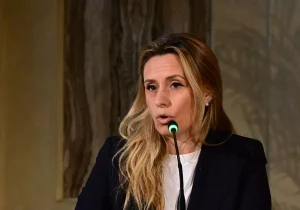 Sostegno alla cultura: 18 milioni per il restauro di edifici, afferma Caruso