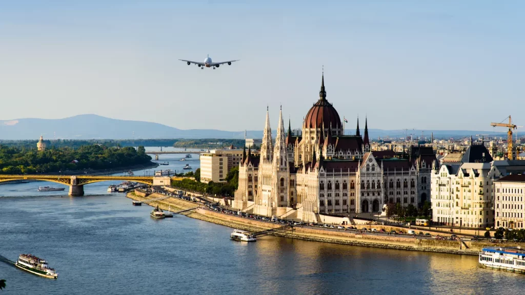 Voli sotto £100: le destinazioni più economiche da visitare da Londra a marzo.