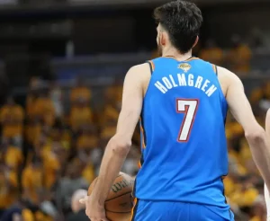 OKC sconfigge Cleveland; Celtics e Magic trionfano su Lakers e Clippers nella notte NBA.