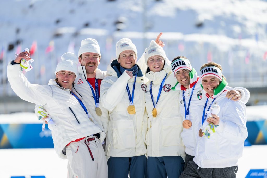 Elia Barp e Federico Pellegrino conquistano il bronzo nel team sprint di sci di fondo.