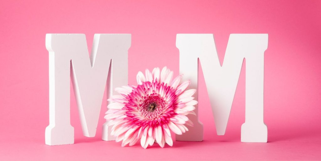 Liberati dai sensi di colpa: abbraccia la maternità con autenticità ed empowerment.