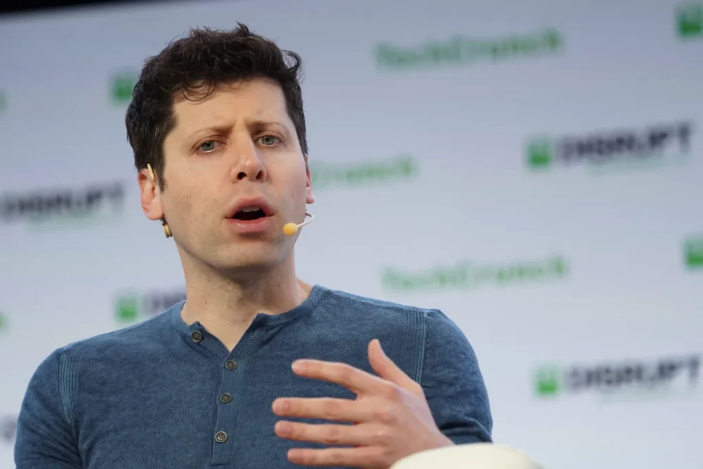 Sam Altman infastidito dai spot pubblicitari di Claude durante il Super Bowl.
