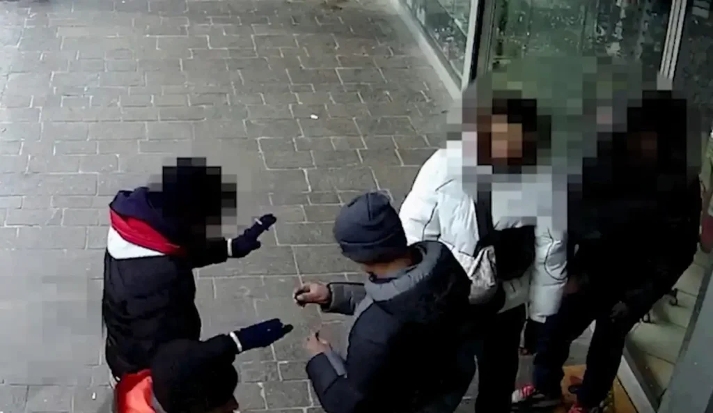 Blitz antidroga ‘Smoke Corner’: 14 arresti vicino alla stazione di Ravenna