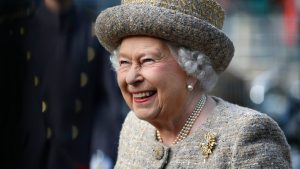 La risposta esilarante di Elisabetta II alla madre rivela il suo spirito birichino da bambina.