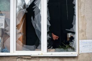 Attacco russo in Ucraina: 120 droni e un missile colpiscono nella notte.