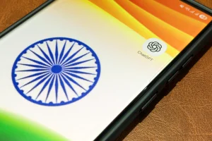 Boom dell’IA in India: aziende sacrificano ricavi immediati per acquisire utenti preziosi.