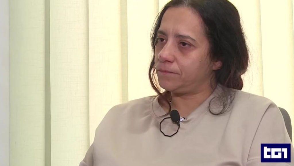 Mamma Patrizia straziata dal dolore per la perdita del piccolo Domenico: “Sapevo che non dovevo portarlo”.