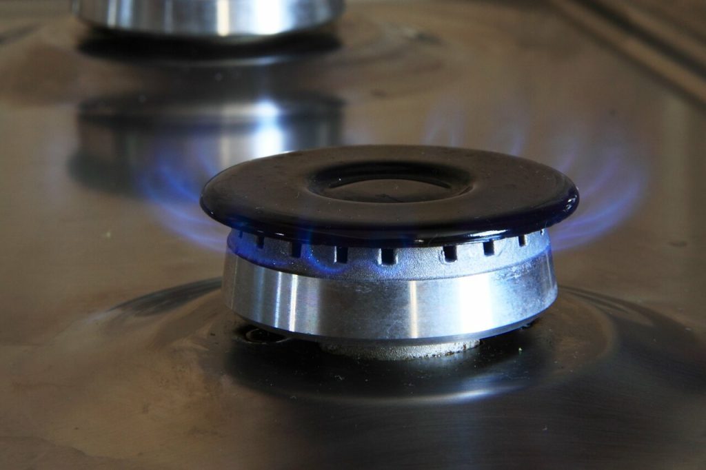 Tariffe energia: monoraria o bioraria? Scopri quale opzione fa risparmiare di più.