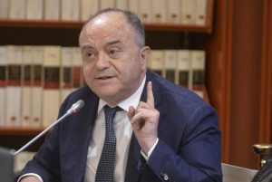 Gratteri: “Strumentalizzare le mie parole è malafede”.