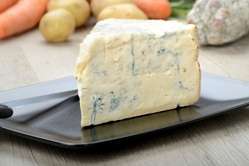 Allerta Listeria: controlla i lotti di tartare e Gorgonzola a rischio.