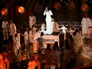 Sanremo 2024: Nicolò Filippucci vince Nuove Proposte, Pausini canta contro guerre, Mogol premiato