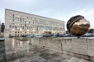 Ambasciatore israeliano Peled alla Farnesina: Italia chiede rispetto per la libertà religiosa.