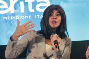 Governare le nuove tecnologie: accompagnarle per un futuro migliore e non subirle.