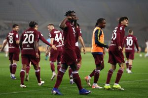 D’Aversa debutta con successo: Torino trionfa 2-0 contro la Lazio.
