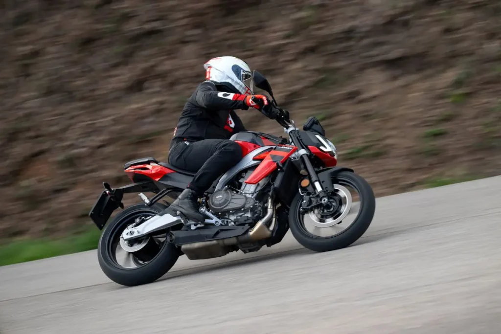 Aprilia e Moto Guzzi: Italian Demo Ride Tour parte da Roma!