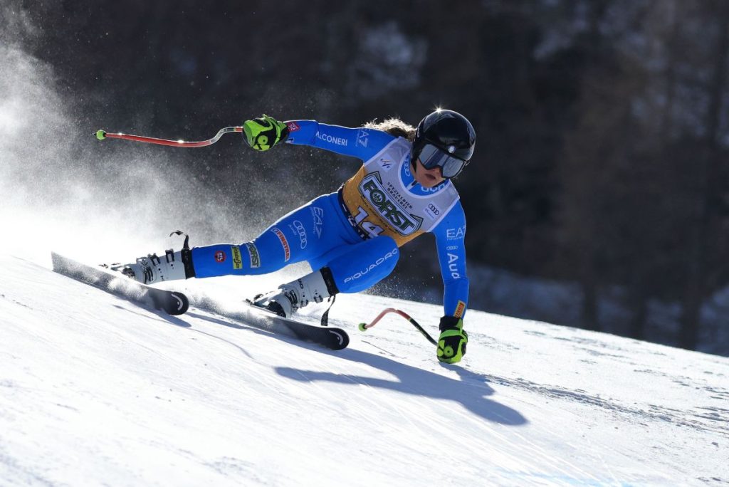 Laura Pirovano conquista la sua prima vittoria in Coppa nella discesa della Val di Fassa.