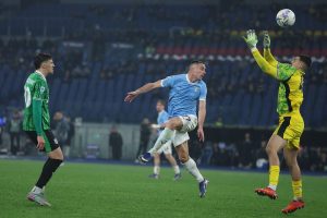 Lazio vince al 92′: Marusic stende il Sassuolo in un finale thrilling.