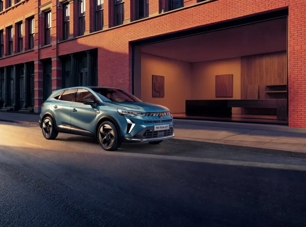 Renault Symbioz lancia il motore GPL Eco-G 120 per una guida più sostenibile.