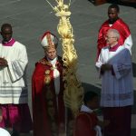 Papa esorta alla pace: “Deponete le armi, siete tutti fratelli!” Domenica delle Palme.
