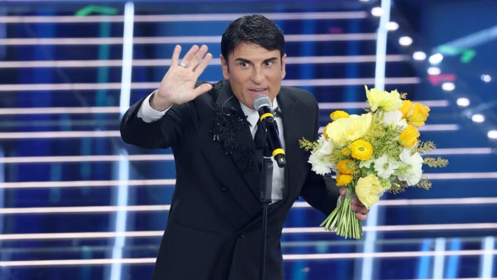 Tutti impazziscono per lui: il fenomeno che conquista il web e oltre