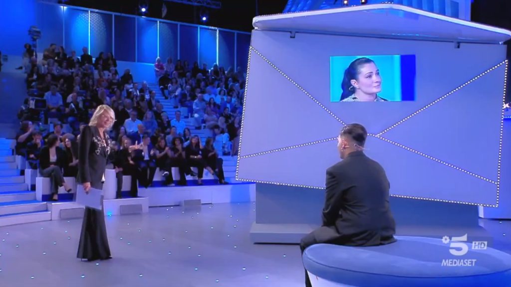 C’è Posta per Te, chiusura anticipata: svelato un retroscena inaspettato.