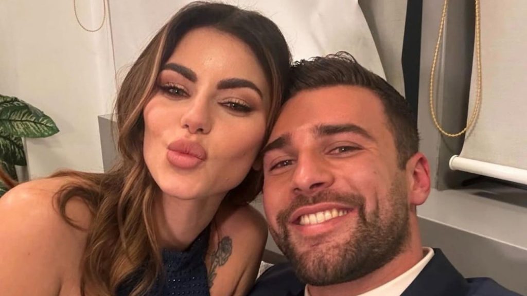 Uomini e Donne: Flavio Ubirti e Nicole Belloni annunciano la rottura sui social.