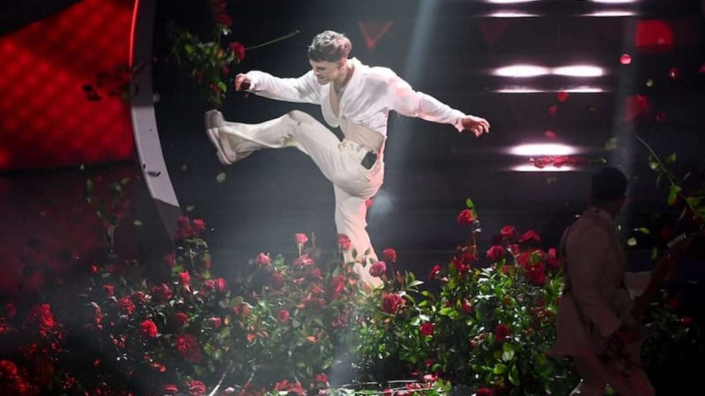 Rose distrutte: un evento sorprendente e ben pianificato