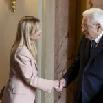 Mattarella ospita Meloni e i ministri al Quirinale per prepararsi al Consiglio Europeo.