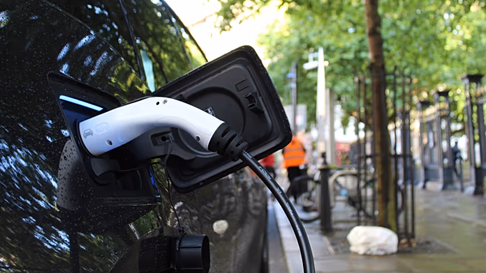 Clima e batterie delle auto elettriche: come affrontare il caldo estremo?