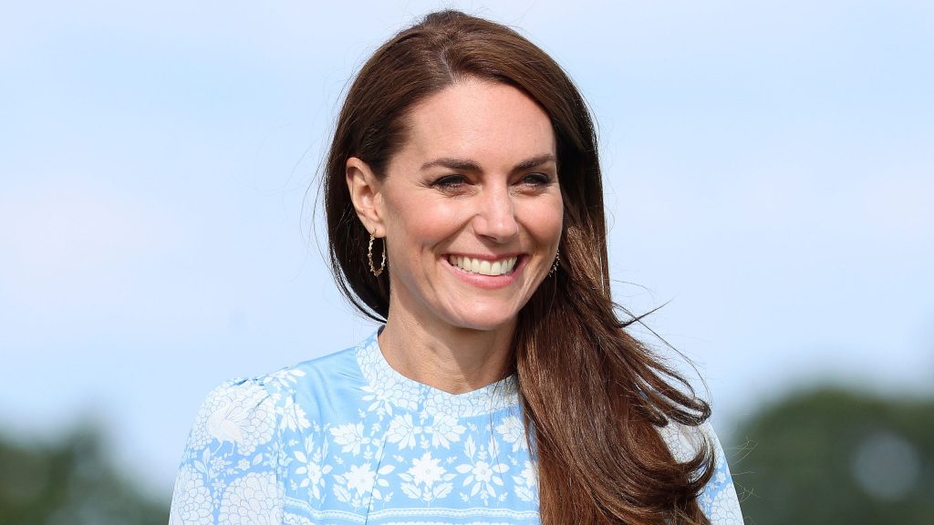 Il blu ceruleo: il colore di tendenza amato da Kate Middleton per la primavera.