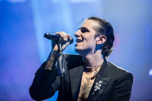 Achille Lauro: otto concerti negli stadi nel 2027, tour da non perdere