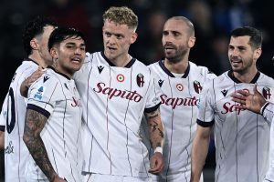 Bologna vince grazie a un gol di Odgaard al 90′; Pisa resta fanalino di coda.