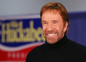 Addio a Chuck Norris, leggendario attore, morto a 86 anni