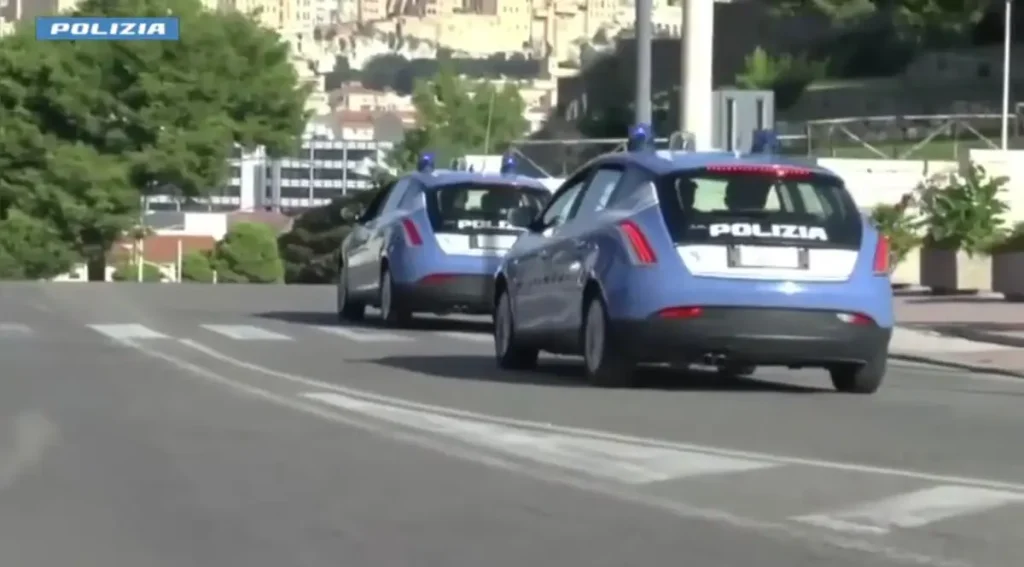 Crotone, grande operazione antidroga: emesse 14 misure cautelari. Guarda il video!