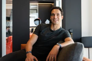 Whoop conquista LeBron e punta a diventare essenziale anche per le mamme.