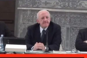 Genitori condannati: tre anni di carcere per la loro famiglia nel bosco