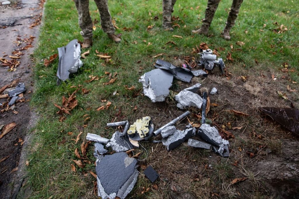 Drone russo attacca centrale elettrica in Estonia: escalation di tensioni geopolitiche.