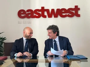 EastWest e Maroni & Associati uniscono forze per espandersi in Italia e all’estero