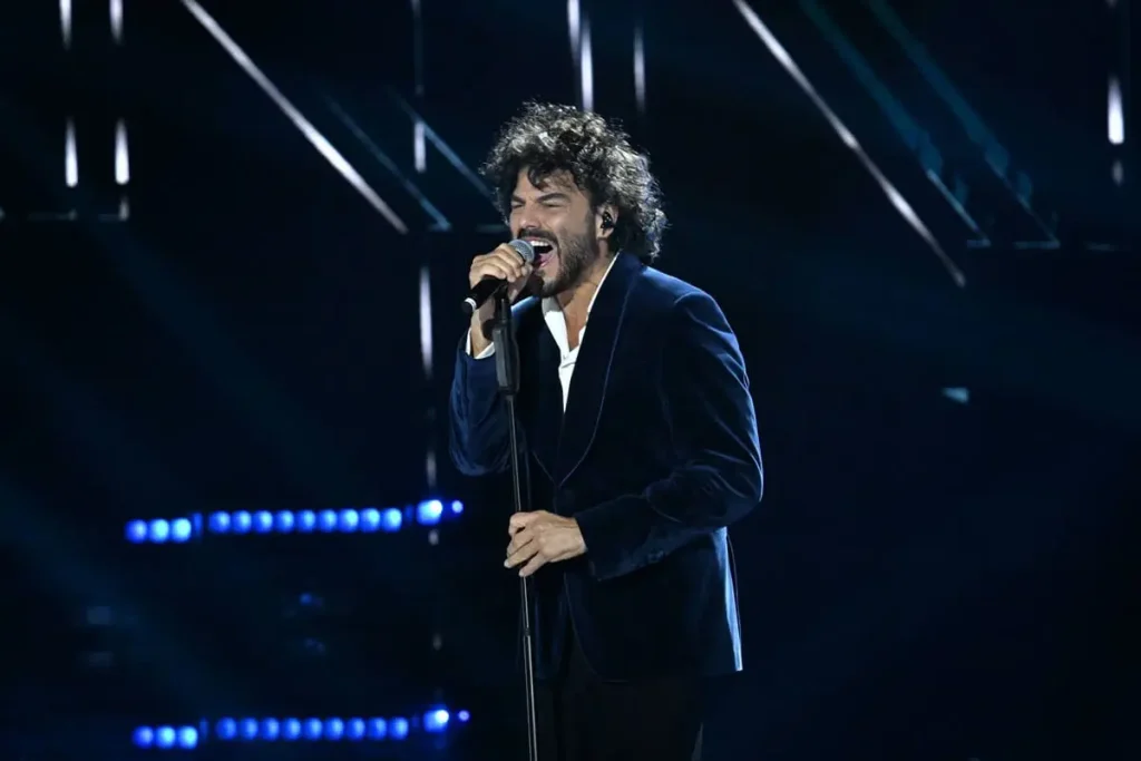 Francesco Renga annuncia le prime tappe del tour estivo Live Estate 2026