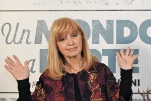 Dori Ghezzi compie 80 anni: la vita e l’amore con Fabrizio De André celebrati