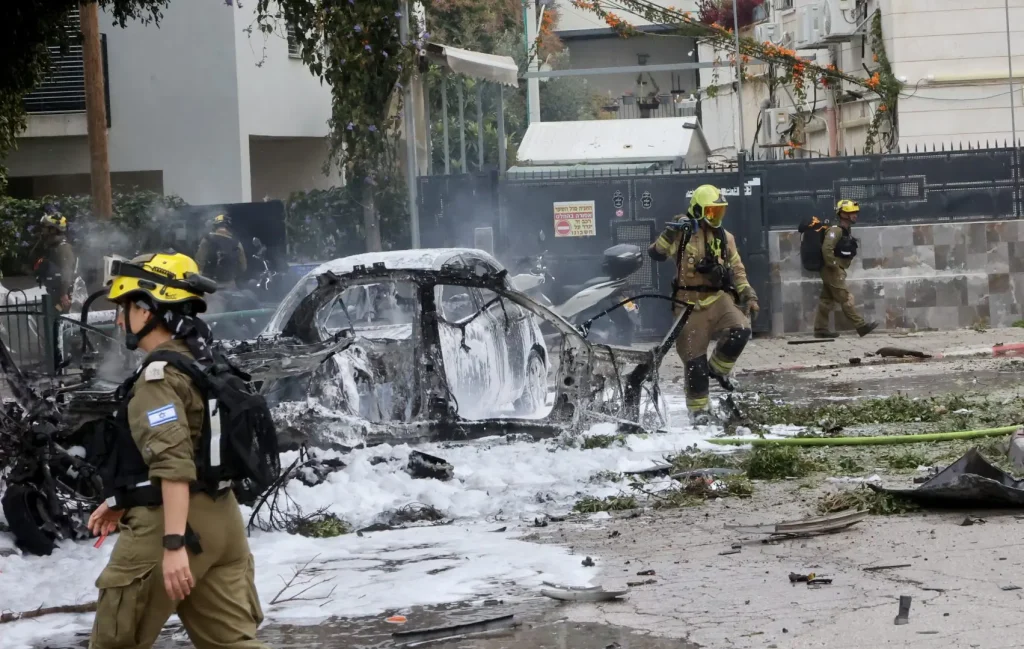 Teheran colpisce Tel Aviv, due morti. Raid israeliani in Libano: sei vittime. Attacco droni a Baghdad.